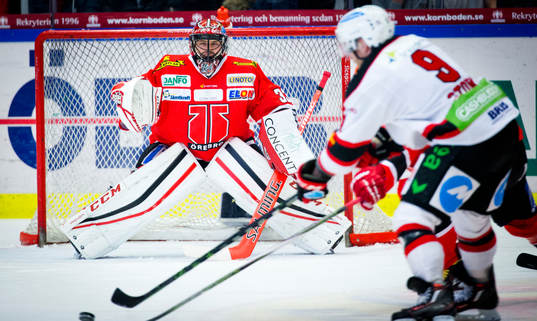 Örebros målvakt Julius Hudacek