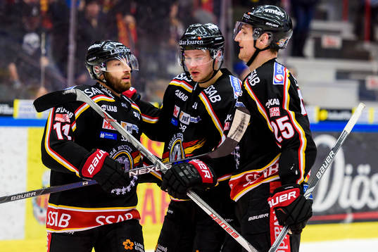 Luleås Lucas Wallmark(m) jublar