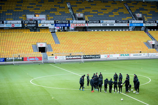 Spelarna samlas