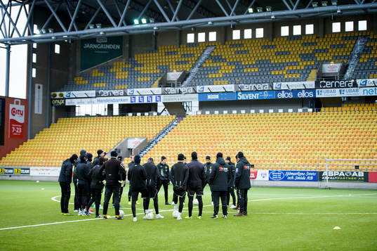Spelarna samlas