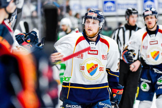 Djurgårdens Linus Hultström jublar