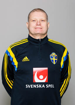 Förbundskapten Tomas Turesson i P19-landslaget