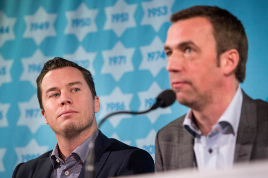 Malmö FFs sportchef Daniel Andersson när Allan Kuhn