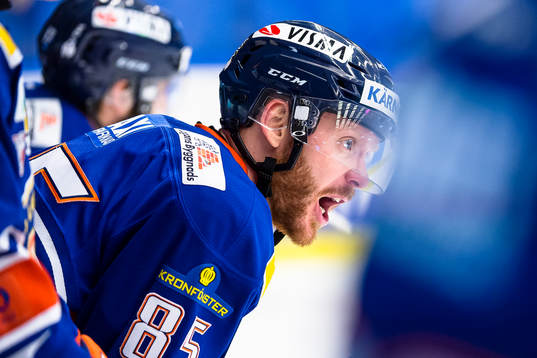 Växjös Liam Reddox skriker