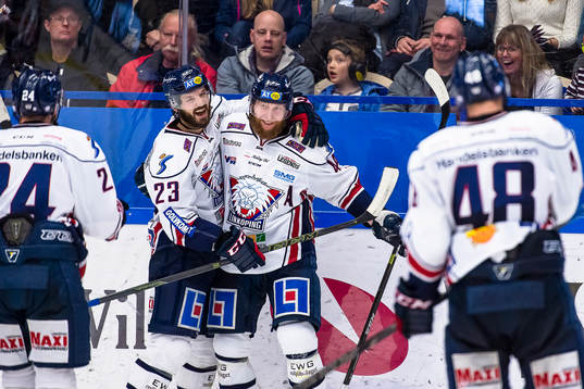 Linköpings Niklas Persson och Jonas Junland jublar