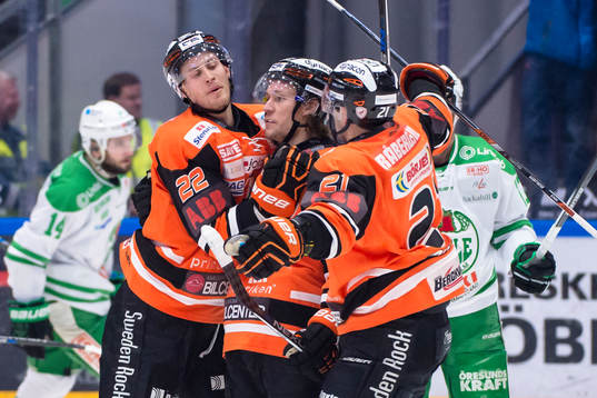 Karlskronas Jesper Olofsson jublar