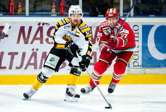 Skellefteås Axel Holmström och Modos Peter Öberg