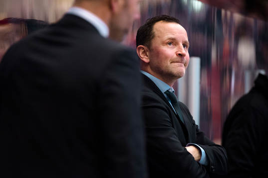 Brynäs tränare Thomas Berglund deppar