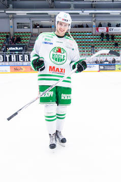 Rögles Ludvig Elvenes jublar