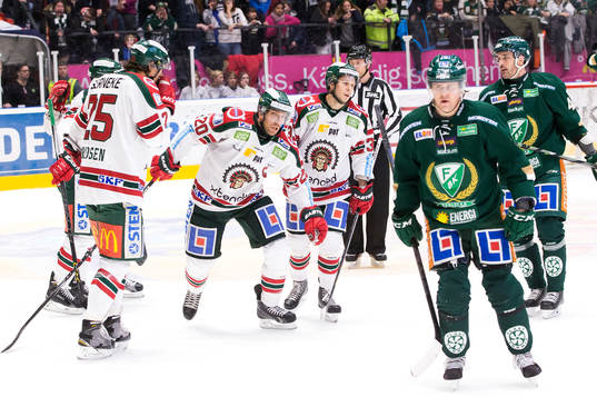 Frölundas Joel Lundqvist jublar vid mål 0-2 medean