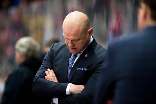 Modos tränare Andreas Johansson deppar