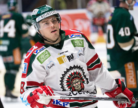 under ishockeyFrölundas Andreas Johnson matchen i SHL
