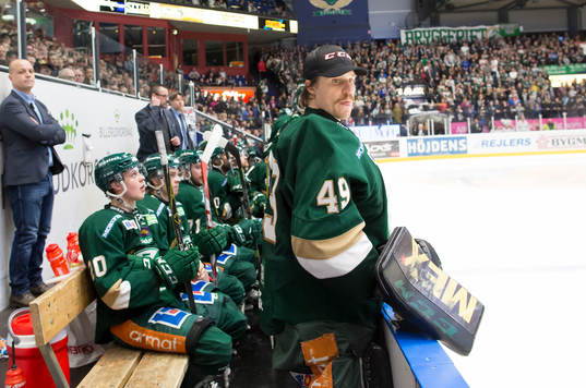 Färjestads målvakt Justin Pogge blev utbytt i tredje