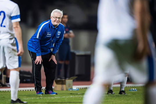 Finlands förbundskapten Hans Backe