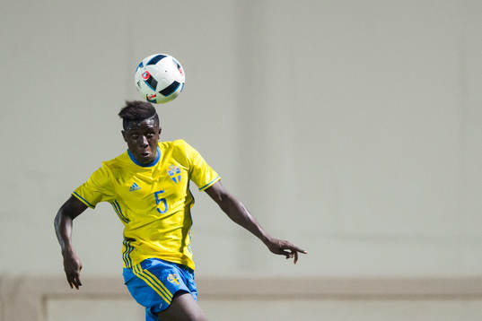 Sveriges Pa Konate nder träningsmatchen i Fotboll mellan