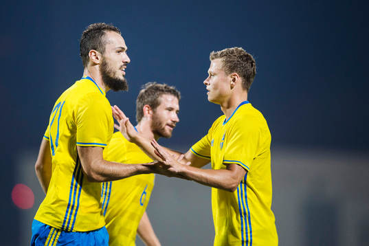 Sveriges Emir Kujovic gör 3-0 och jublar
