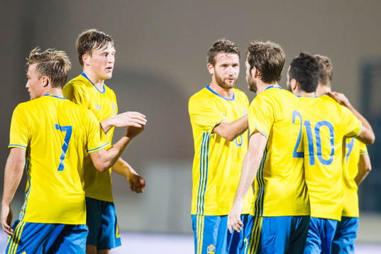 Sveriges Emil Bergström  och Marcus Rohdén jublar med