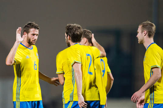 Sveriges Marcus Rohdén jublar med Emil Salomonsson