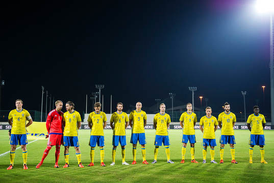 Sveriges spelare står uppställda