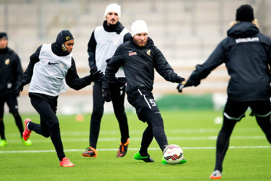 Nasiru Mohammed och Emil Wahlström