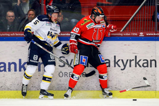 s Lawrence Pilut och Örebros Anders Eriksson