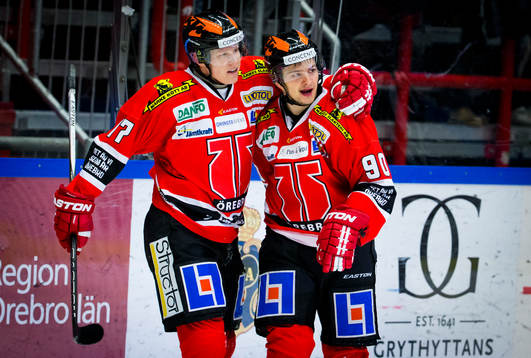 Örebros Libor Hudacek gör 1-0 och jublar med Daniel