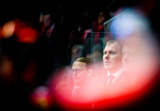 s tränare Johan Lindbom