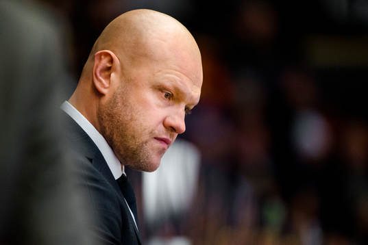 Modos tränare Andreas Johansson deppar