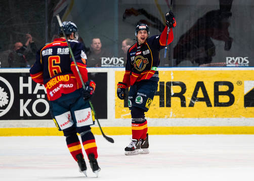 Djurgårdens Tobias Hage jublar