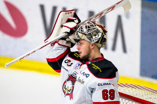 Malmö Redhawks målvakt Oscar Alsenfelt deppar