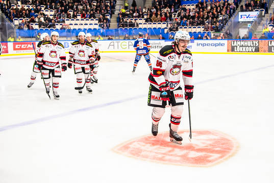 Malmö Redhawks Peter Mueller jublar