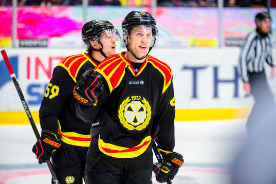 Brynäs Greg Scott jublar