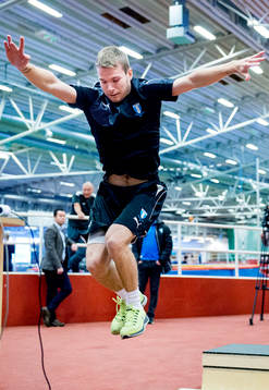 Oscar Lewicki när Malmö FFs spelare fystestas