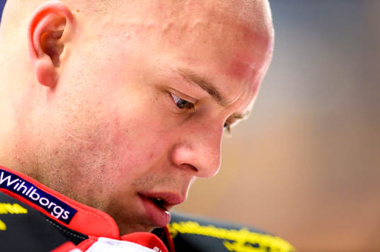 Malmö Redhawks målvakt Oscar Alsenfelt på uppvärmning