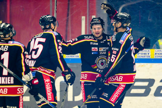 Luleås Lucas Wallmark jublar