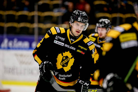 Skellefteås Axel Holmström jublar