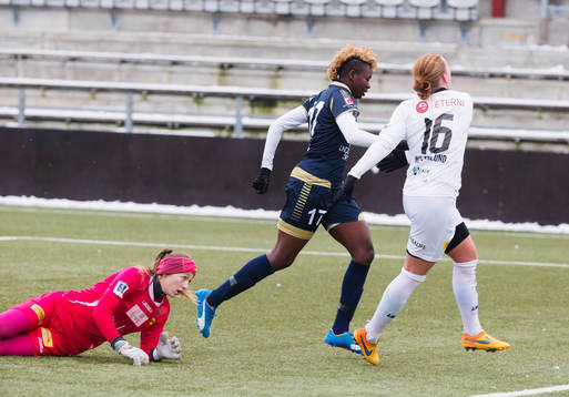 Rosengårds Gaëlle Enganamouit gör sitt första mål i