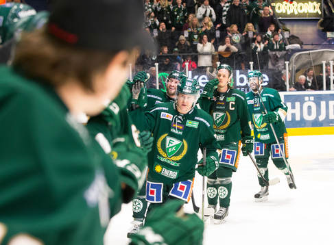 Färjestads Mikael Johansson jublar