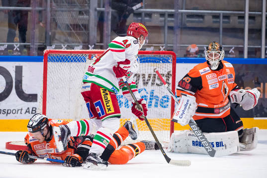Modos Carl Grundström och Karlskronas Henrik Nilsson