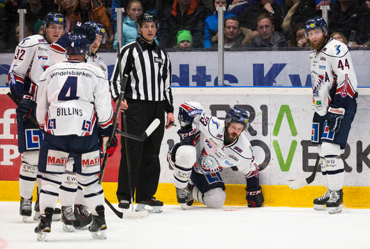Linköpings Niklas Persson blöder i ansiktet