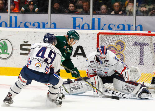 Färjestads Rasmus Asplund kvitterar till 1-1 bakom