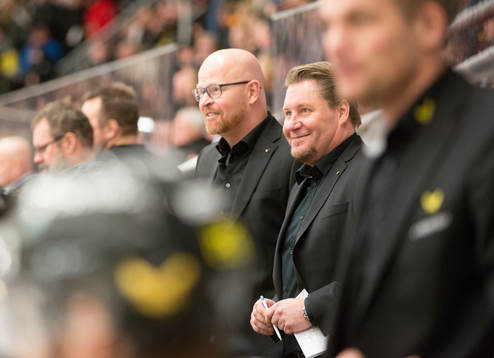 Nya tränaren i Västerås IK Andreas Appelgren i båset