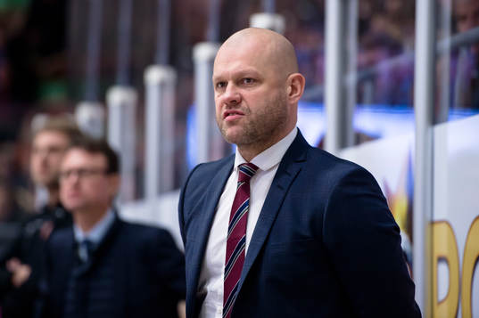 Modos tränare Andreas Johansson