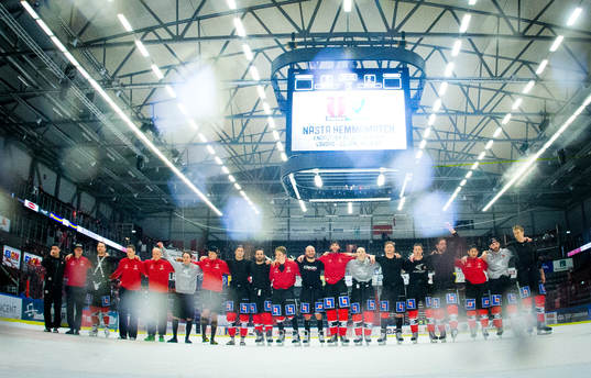 Örebroklacken fick spelarna, Justin Hodgman och Emil
