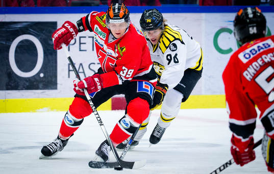 Örebros Ville Viitaluoma och Brynäs Oskar Lindblom