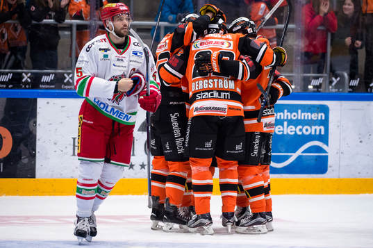 Karlskronas Mattias Guter jublar