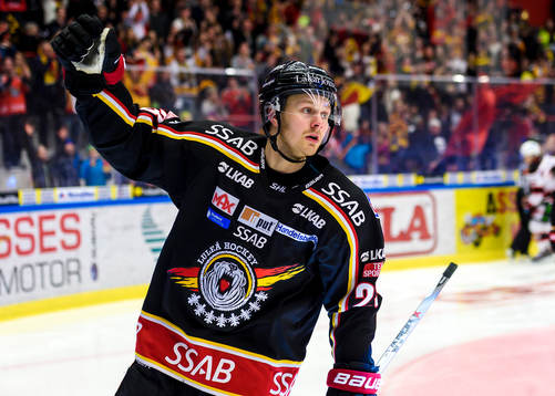 Luleås Lucas Wallmark jublar
