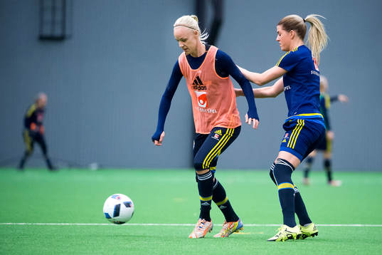Caroline Seger och Olivia Schough