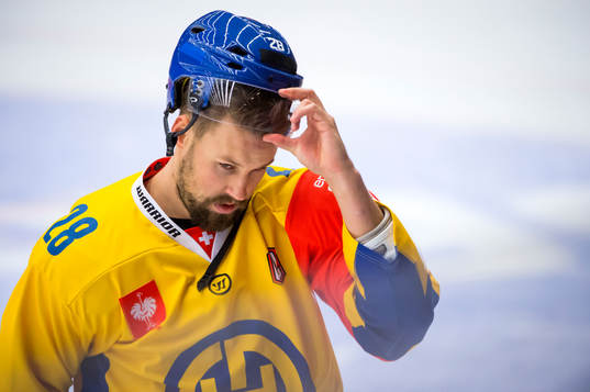 Davos Dick Axelsson värmer upp innan