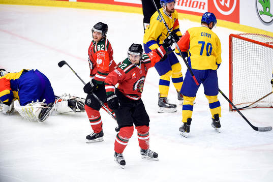 Frölundas Artturi Lehkonen och Patrik Carlsson  jublar